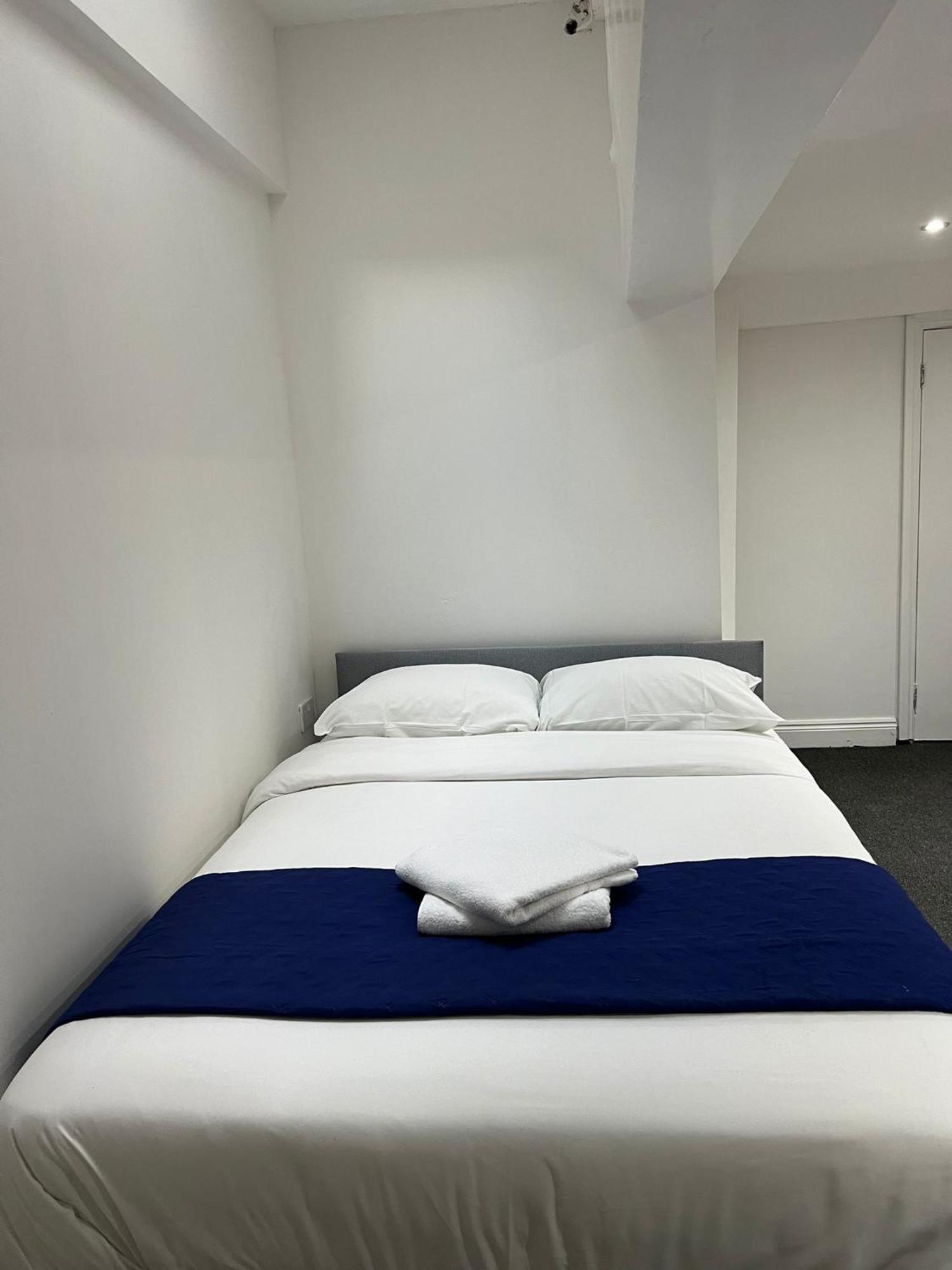 Starlet Manor Park Apartment Лондон Екстериор снимка
